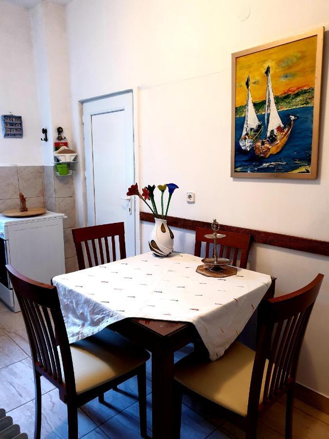 Yellow, Red & Blue Apartment Сплит Екстериор снимка