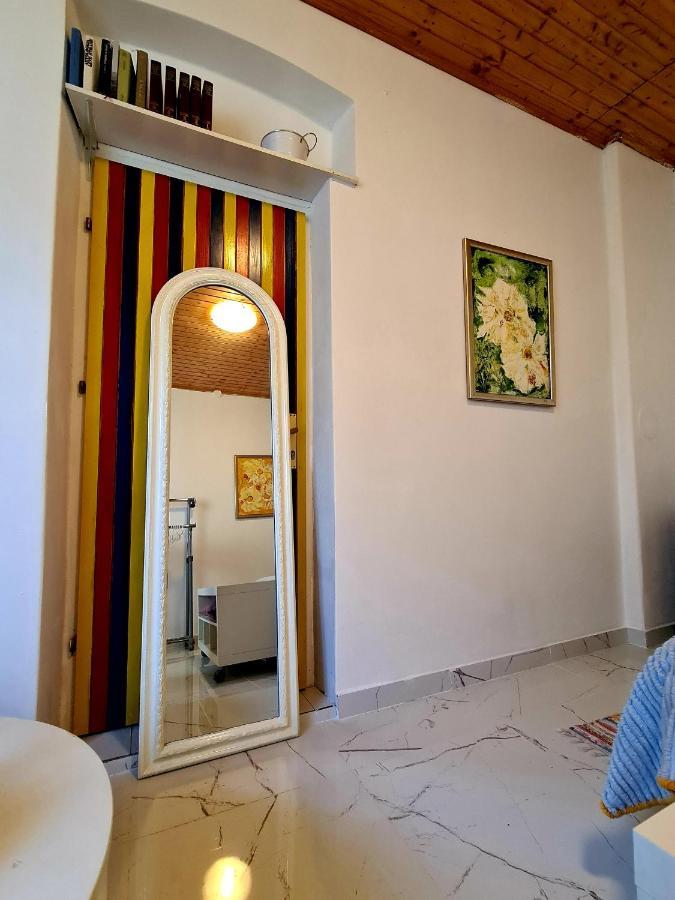 Yellow, Red & Blue Apartment Сплит Екстериор снимка